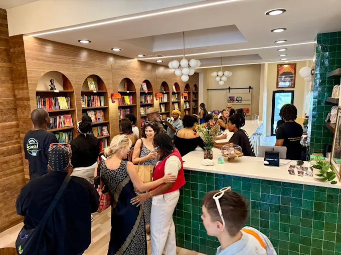 Gladys-Books-and-wine-in-Brooklyn-for-black-lesbians-the-interior-an-article-by-Your-Lesbian-World-LesbianEarth