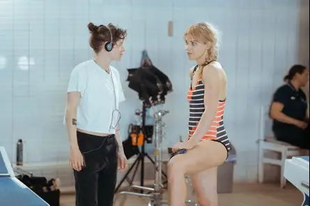 Kristen-Stewart-photographed-during-filming -of -The-Chronology-of-Water-Your-Lesbian-World-Newsletter-LesbianEarth.com-Your-Lesbian-World-Newsletter-LesbianEarth.com