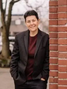Davina-Kotulski-psychologist-author-and-LGBTQ-advocate-sharing-insights-on-community-and-belonging-Your-Lesbian-World-newsletter-LesbianEarth