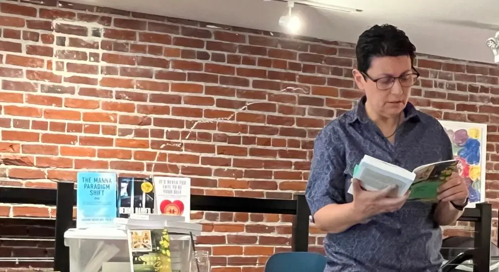Davina-Kotulski-psychologist-author-and-LGBTQ-advocate-sharing-insights-on-community-and-belonging-Your-Lesbian-World-newsletter-LesbianEarth