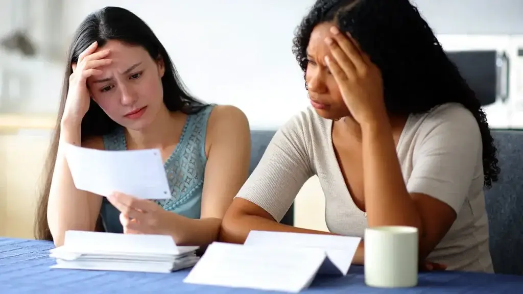 lesbian-queer-women-financial-security-2026-your-lesbian-world-newsletter-lesbian-earth