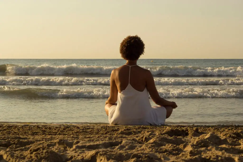 mindfulness-practice-lesbian-queer-community-Your-Lesbian-world-LesbianEarth.jpg